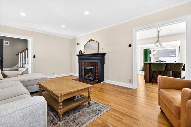 433 E PARKWAY BOULEVARD, Appleton, WI 54911