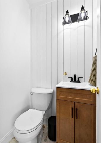 433 E PARKWAY BOULEVARD, Appleton, WI 54911