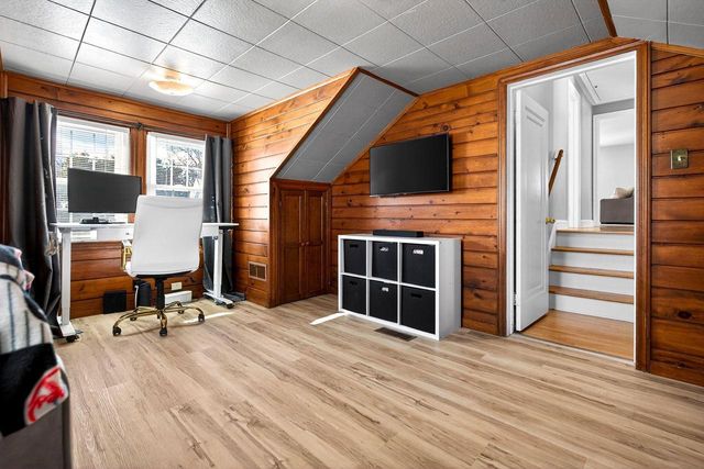 433 E PARKWAY BOULEVARD, Appleton, WI 54911