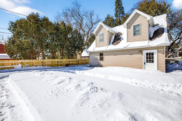 433 E PARKWAY BOULEVARD, Appleton, WI 54911