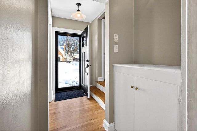 433 E PARKWAY BOULEVARD, Appleton, WI 54911