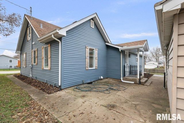 242 12TH Street, Rapids City, IL 61278