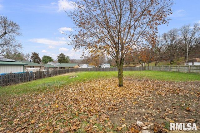 242 12TH Street, Rapids City, IL 61278