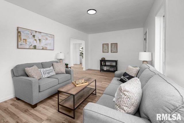 242 12TH Street, Rapids City, IL 61278