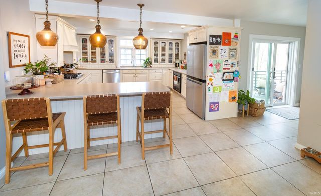 6211 Pfafflin Lake Boulevard, Newburgh, IN 47630