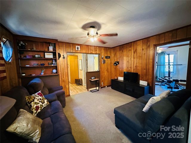 5983 Bollinger Loop, Morganton, NC 28655