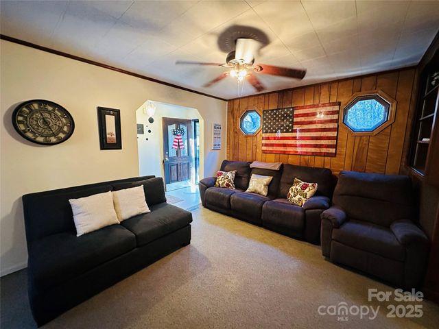 5983 Bollinger Loop, Morganton, NC 28655