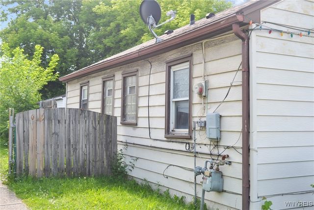 57 East End Avenue, Cheektowaga, NY 14225