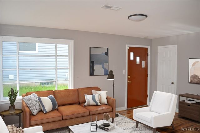 57 East End Avenue, Cheektowaga, NY 14225