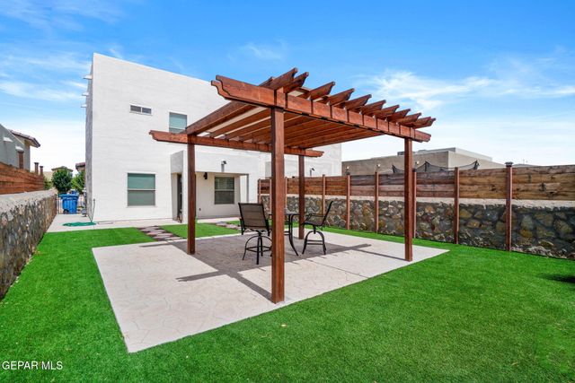 801 HC GILLBERT MINJARES Drive B, El Paso, TX 79927