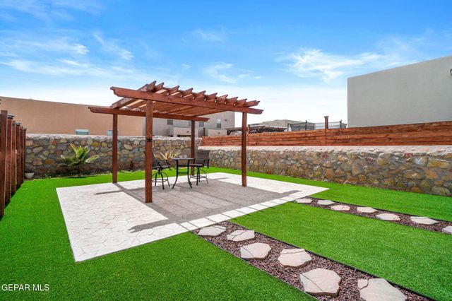 801 HC GILLBERT MINJARES Drive B, El Paso, TX 79927