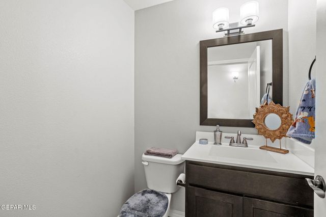 801 HC GILLBERT MINJARES Drive B, El Paso, TX 79927