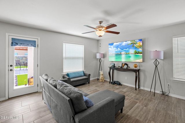 801 HC GILLBERT MINJARES Drive B, El Paso, TX 79927