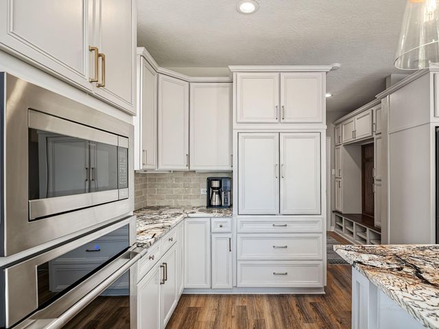 4002 Wentworth Drive, Fulshear, TX 77441