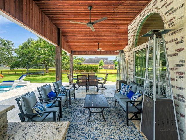 4002 Wentworth Drive, Fulshear, TX 77441