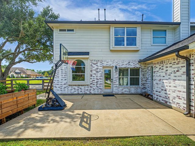 4002 Wentworth Drive, Fulshear, TX 77441