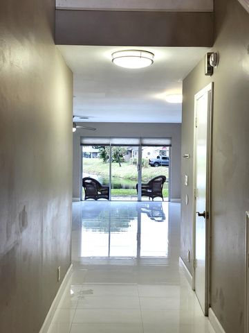 1919 Discovery Circle E, Deerfield Beach, FL 33442