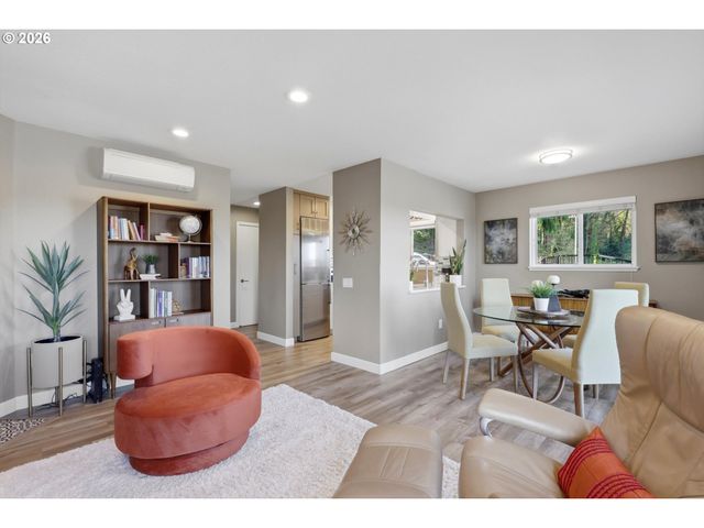 6331 White Tail Dr 56, West Linn, OR 97068