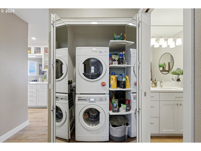 6331 White Tail Dr 56, West Linn, OR 97068