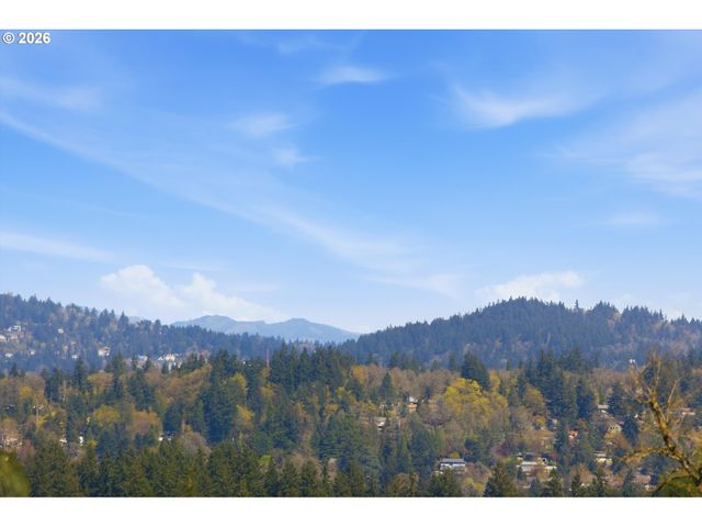 6331 White Tail Dr 56, West Linn, OR 97068