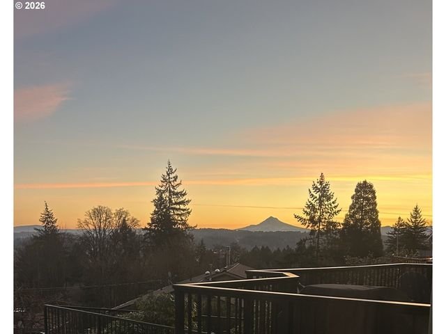 6331 White Tail Dr 56, West Linn, OR 97068