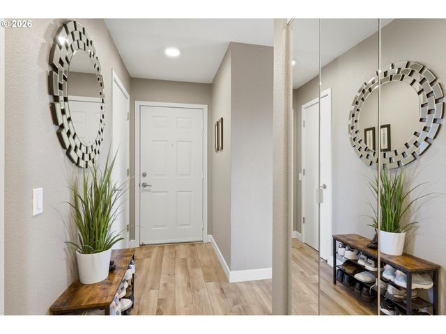 6331 White Tail Dr 56, West Linn, OR 97068