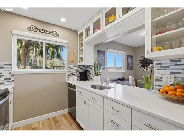 6331 White Tail Dr 56, West Linn, OR 97068