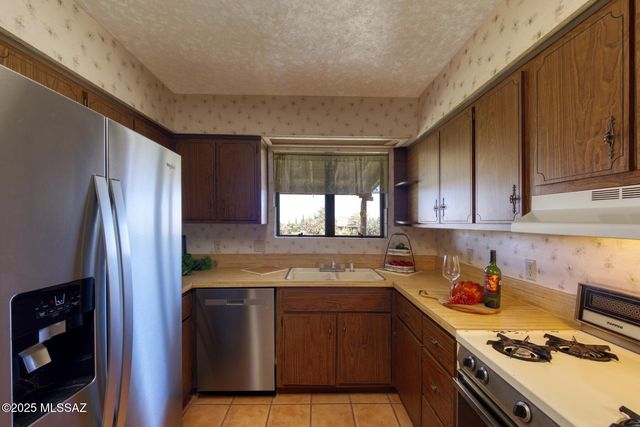 3781 E Astro Street, Hereford, AZ 85615