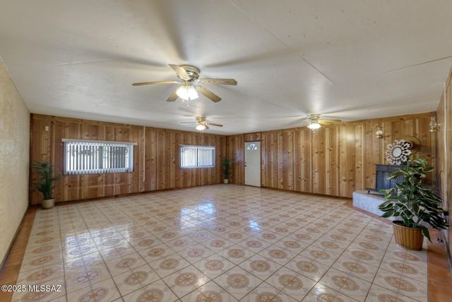 3781 E Astro Street, Hereford, AZ 85615