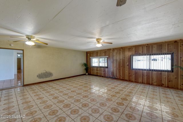 3781 E Astro Street, Hereford, AZ 85615