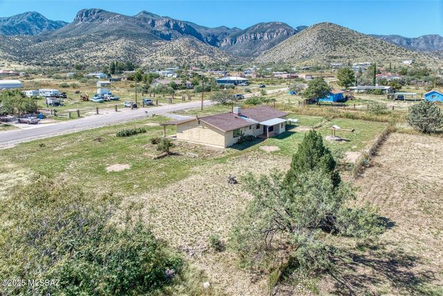 3781 E Astro Street, Hereford, AZ 85615