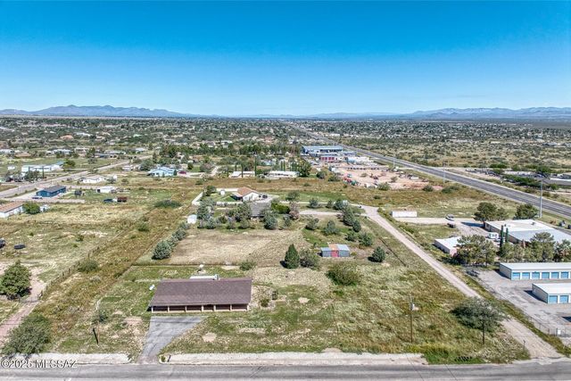 3781 E Astro Street, Hereford, AZ 85615