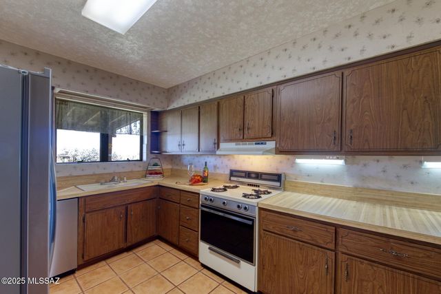 3781 E Astro Street, Hereford, AZ 85615