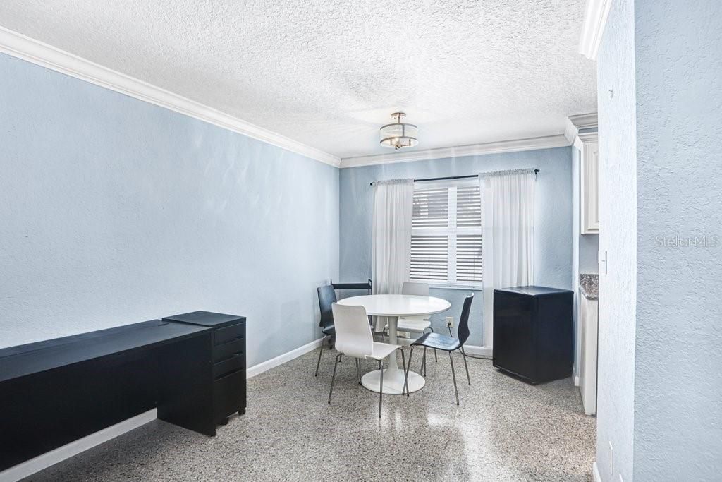 Image 7 of property listing at 212 S CHURCH AVENUE 110, Tampa, FL 33609