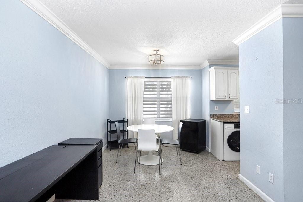 Image 8 of property listing at 212 S CHURCH AVENUE 110, Tampa, FL 33609