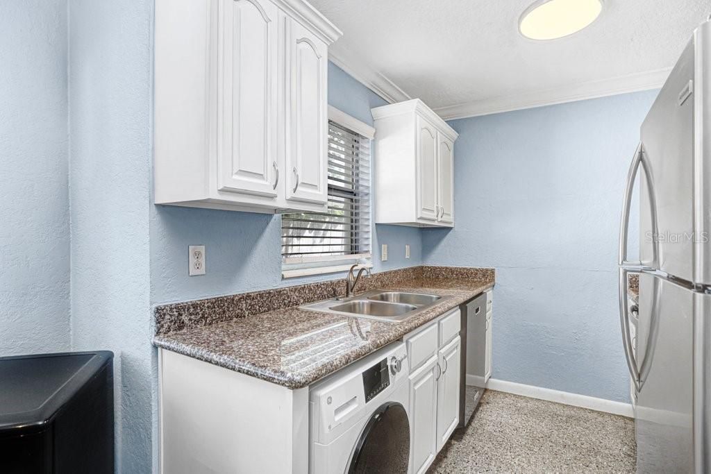 Image 9 of property listing at 212 S CHURCH AVENUE 110, Tampa, FL 33609