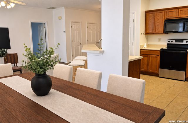 11842 GARDEN GATE, San Antonio, TX 78213