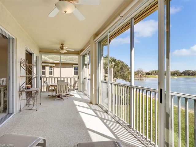 693 Vintage Reserve CIR # 16C, Naples, FL 34119