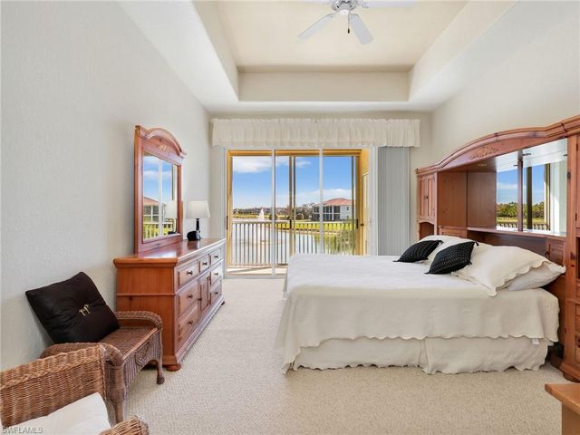 693 Vintage Reserve CIR # 16C, Naples, FL 34119