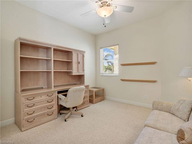 693 Vintage Reserve CIR # 16C, Naples, FL 34119