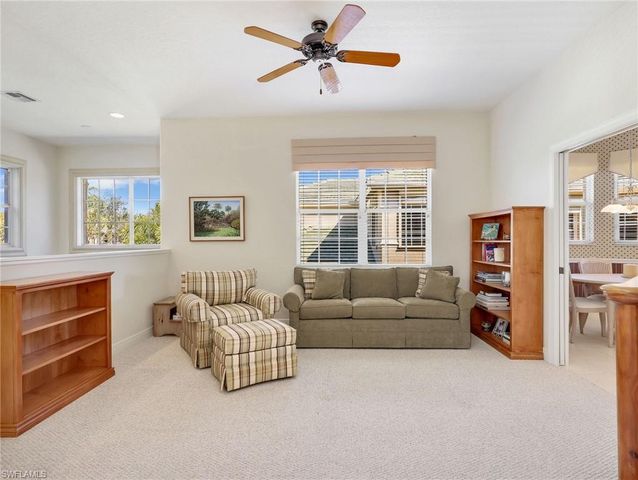 693 Vintage Reserve CIR # 16C, Naples, FL 34119