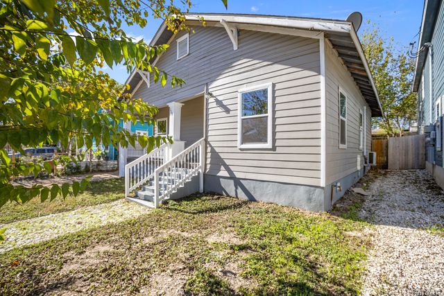 117 MAGENDIE ST, San Antonio, TX 78210