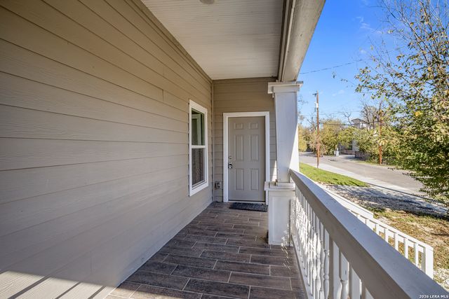 117 MAGENDIE ST, San Antonio, TX 78210