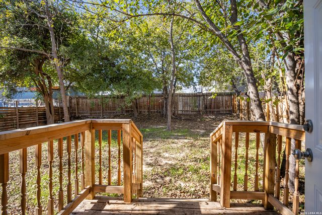 117 MAGENDIE ST, San Antonio, TX 78210