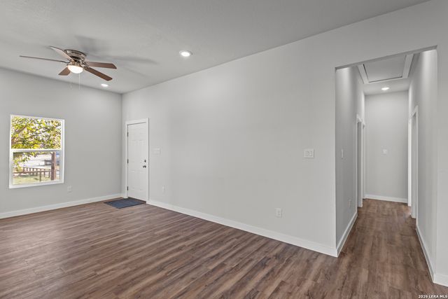 117 MAGENDIE ST, San Antonio, TX 78210