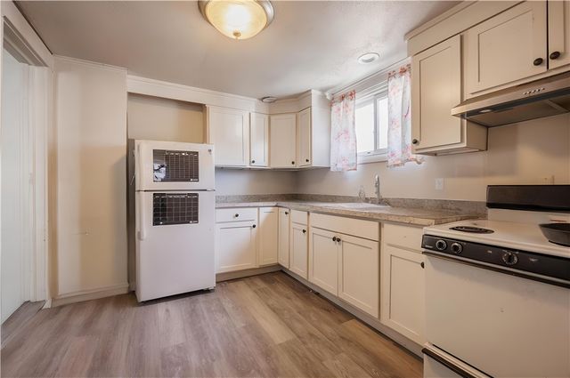 564 Thurston Road, Rochester, NY 14619