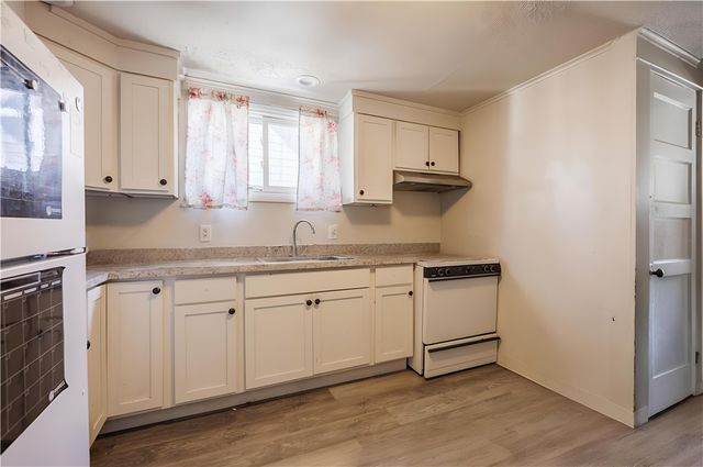 564 Thurston Road, Rochester, NY 14619