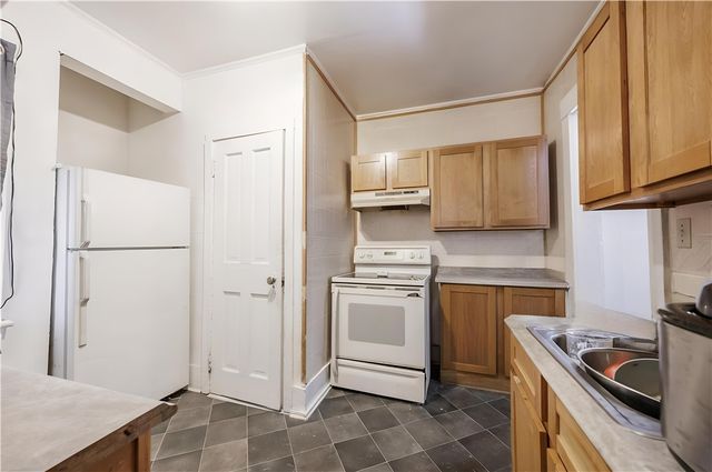 564 Thurston Road, Rochester, NY 14619