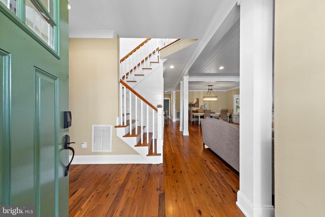 217 FAIRVIEW AVENUE, Beach Haven, NJ 08008