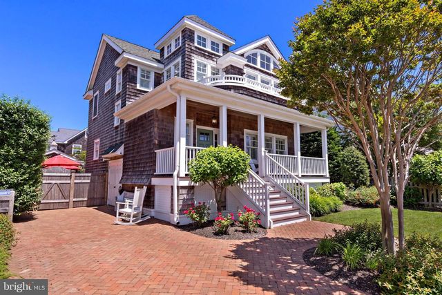 217 FAIRVIEW AVENUE, Beach Haven, NJ 08008